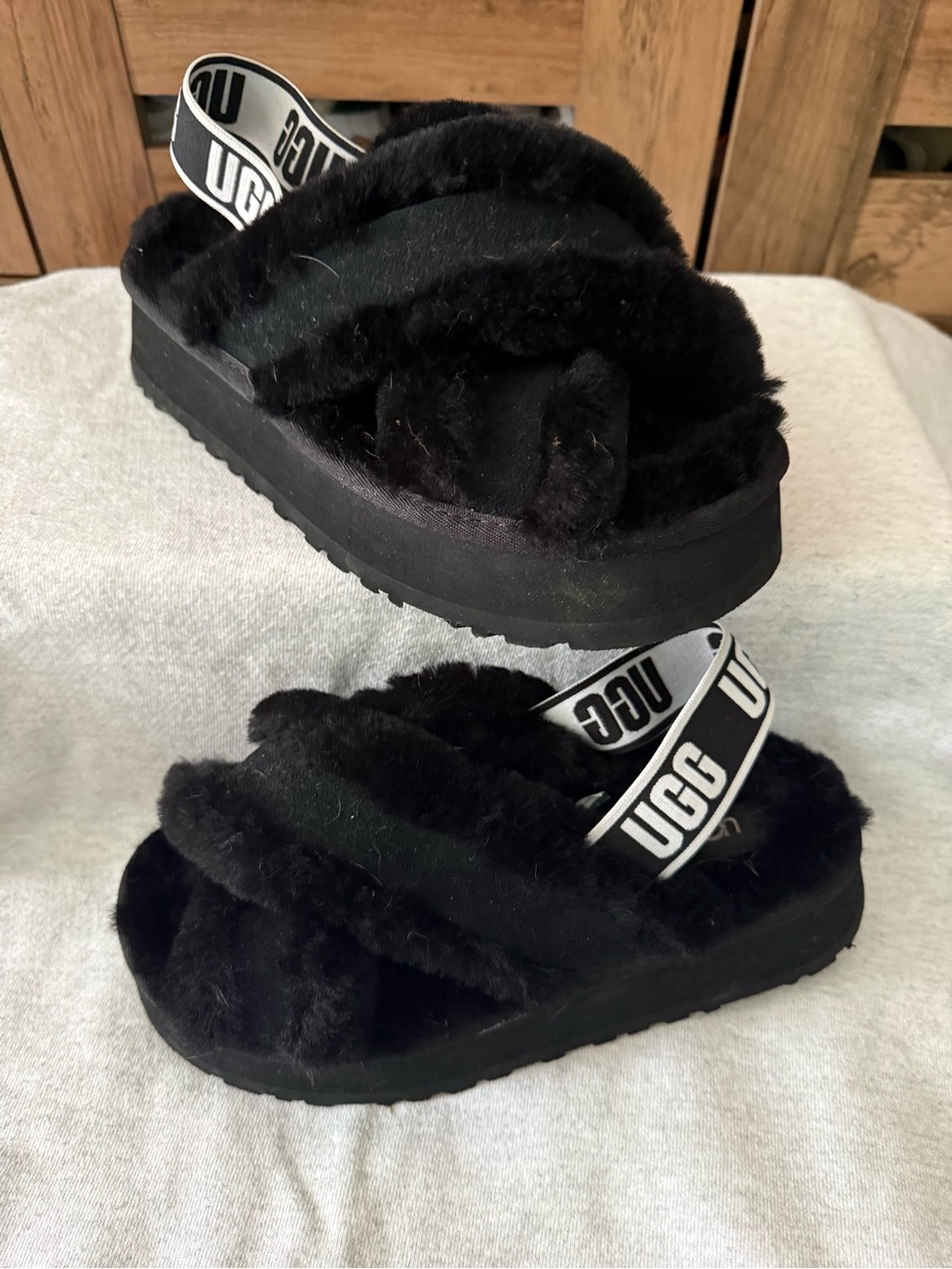UGG Black Fuzz Cross-Strap Platform Slide with Branded Heel Strap